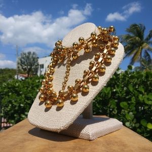Gold tone Belt in blend metal.